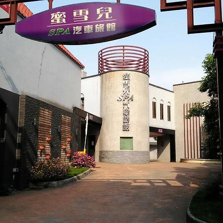 Michelle Motel Taichung Eksteriør bilde
