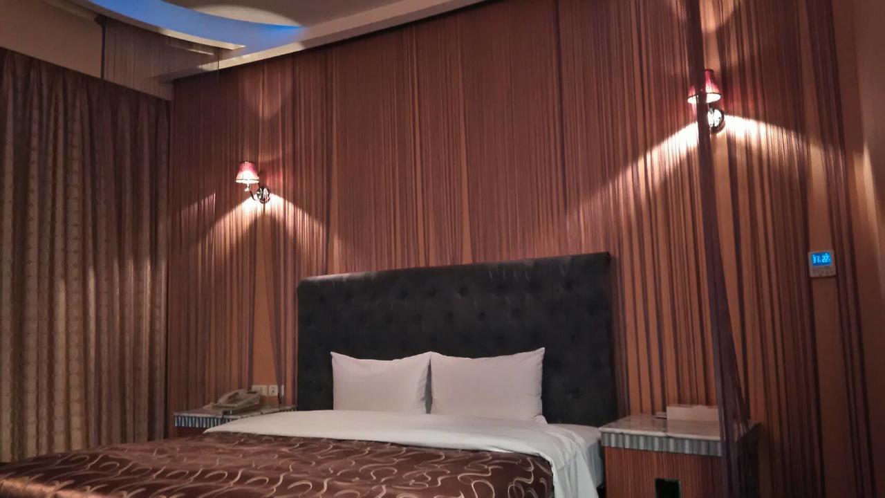 Michelle Motel Taichung Eksteriør bilde