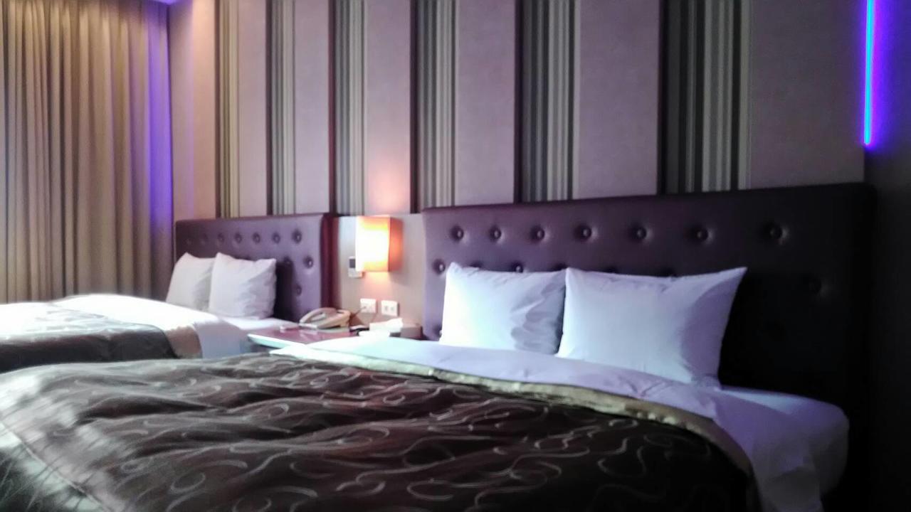 Michelle Motel Taichung Eksteriør bilde